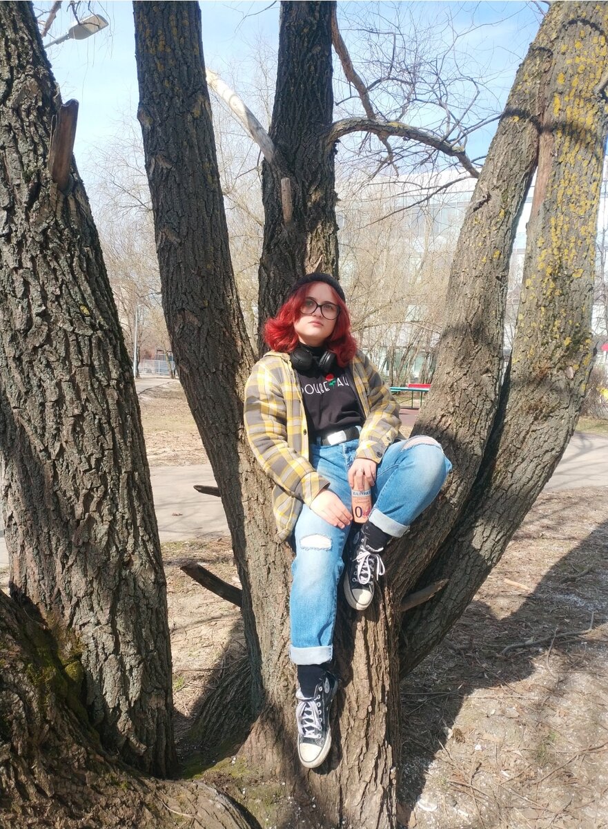 Вот такой у меня милый красноволосый гном в стиле гранж.