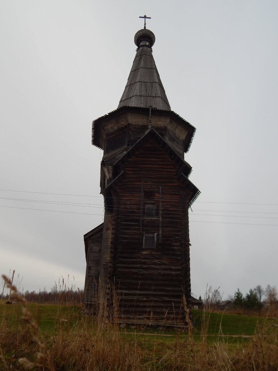 Ильинская церковь в селе Саминский Погост. Листайте вправо, чтобы посмотреть все фотографии.