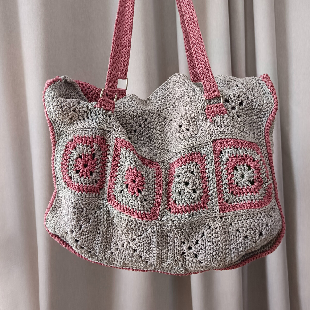 Обратная сторона сумки