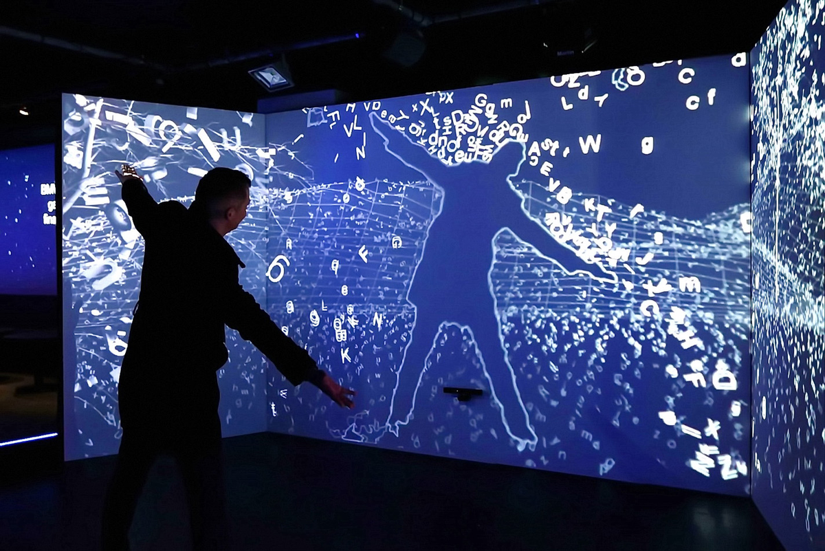 Источник: https://n-72.ru/company/news/interaktivnaya_virtualnaya_stena_tekhnologii_dlya_obrazovaniya_nauki_i_reklamy/