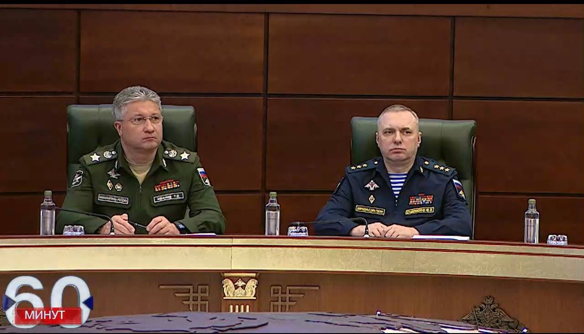 Вообще, бойцы и командиры восприняли эту новость радостно. И даже с некоторой надеждой, что это только начало и следом за решетку пойдут деятели совсем другого ранга. Наивные, конечно.-5