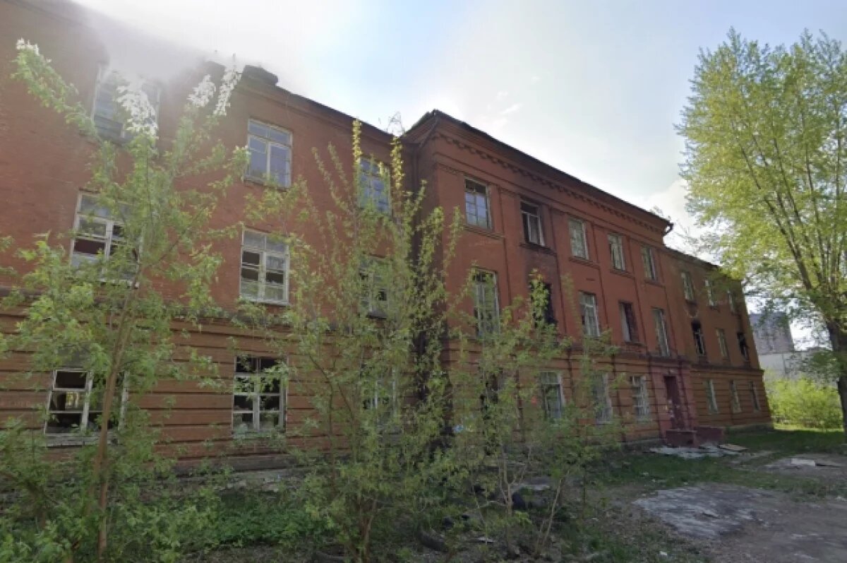    Комбат Панферов попросил Шойгу сохранить военный городок в Новосибирске