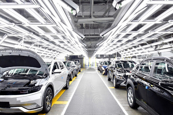 *Автомобильный завод Hyundai 