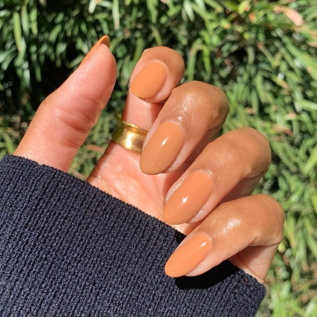    Карамельный маникюр