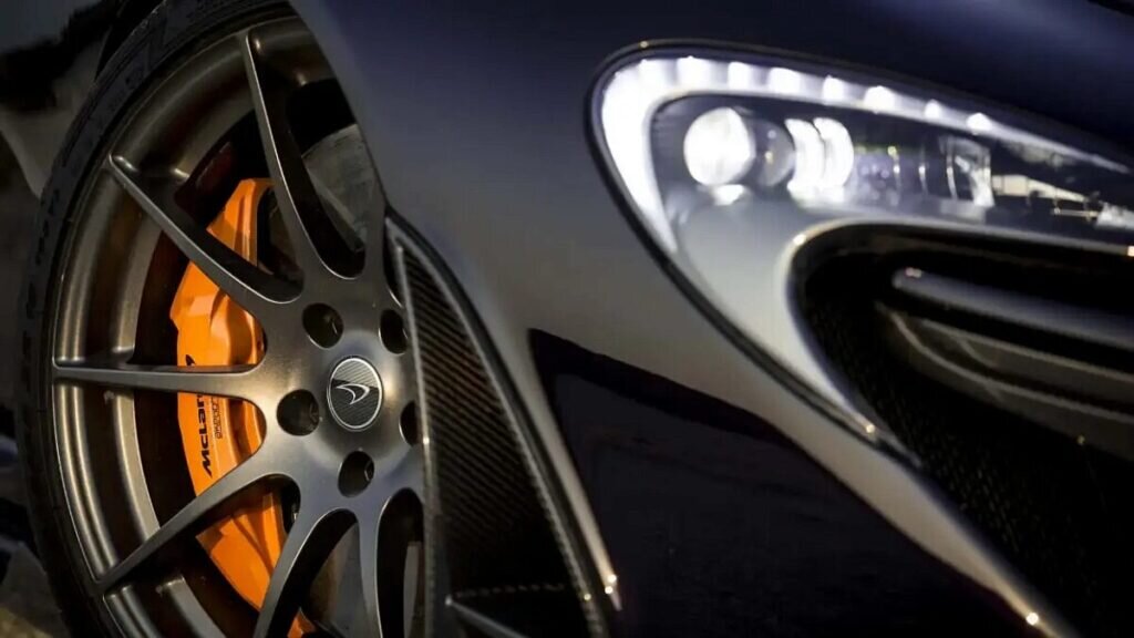    McLaren Антон Чудайкин