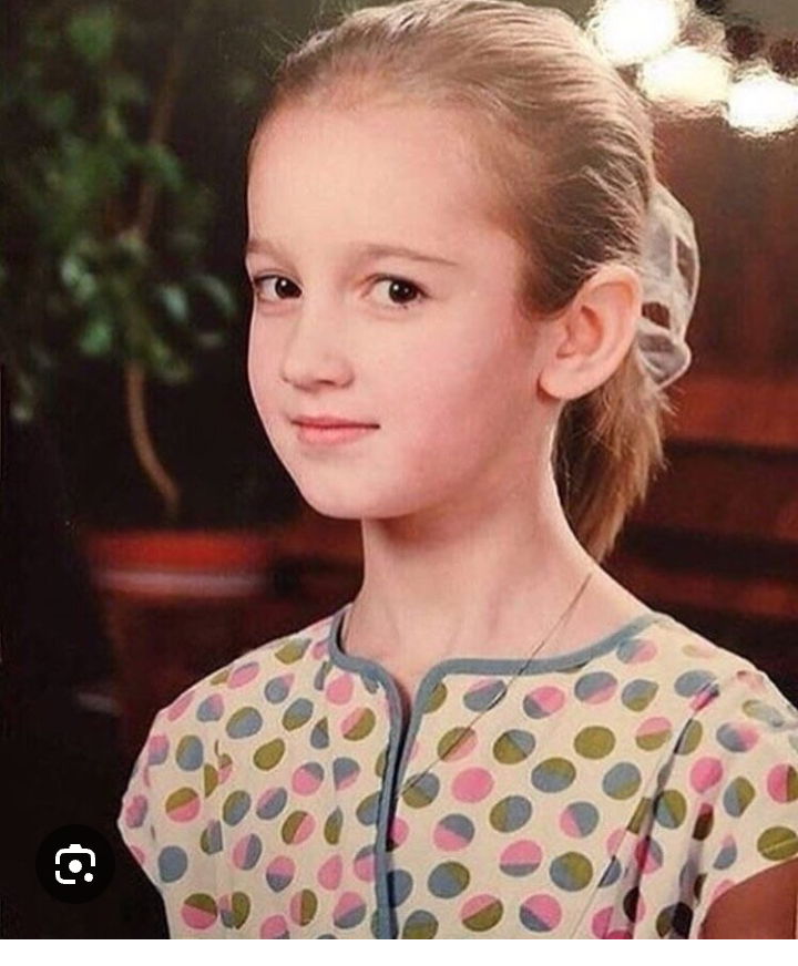 Ольга Бузова в детстве. Источник: Яндекс - картинки