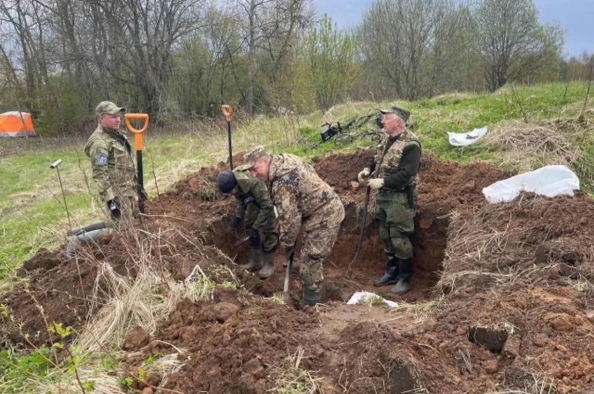    Останки восьми бойцов обнаружили в Пустошкинском районе