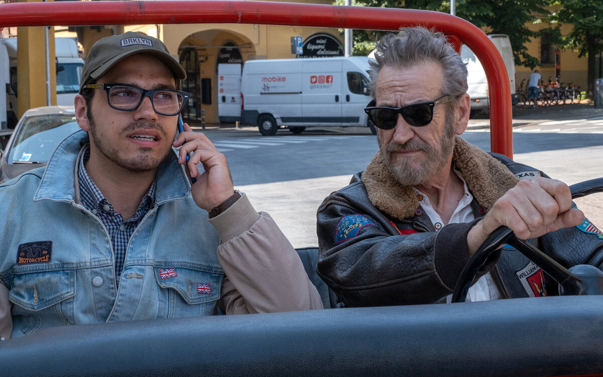 Кадр из фильма «Поездка в Милан», реж. Эудженио Каппуччо, 2022 