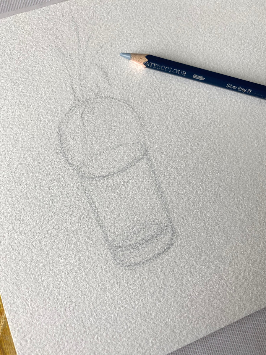 Рисунок серым акварельным карандашом 