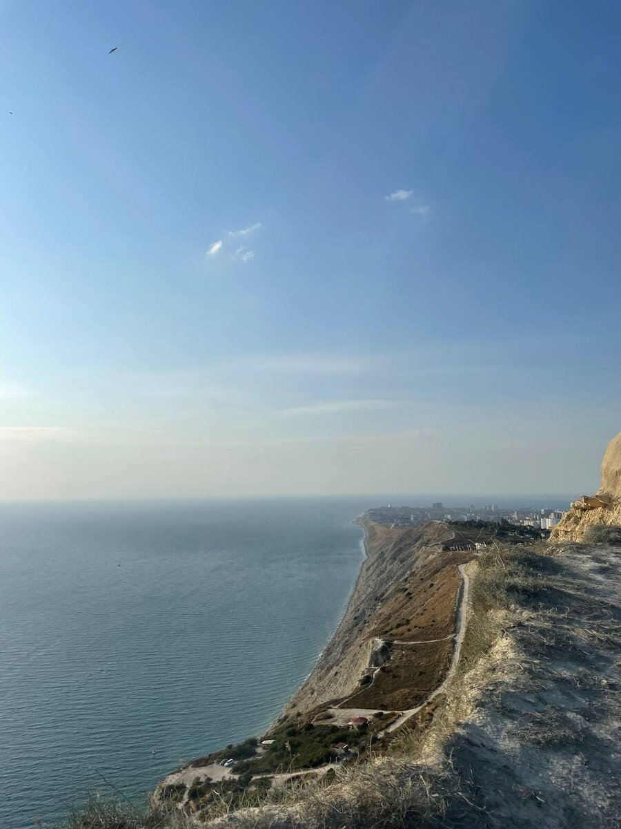 Вид с ласточкиных гнезд.