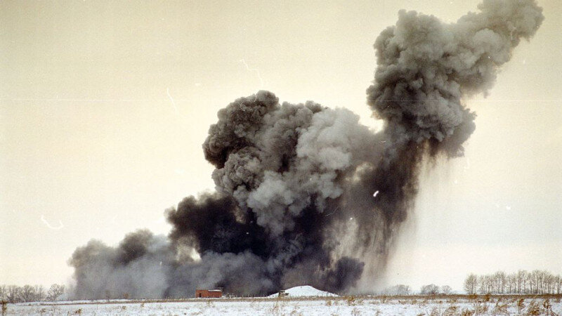     Взрыв. Олег Богданов