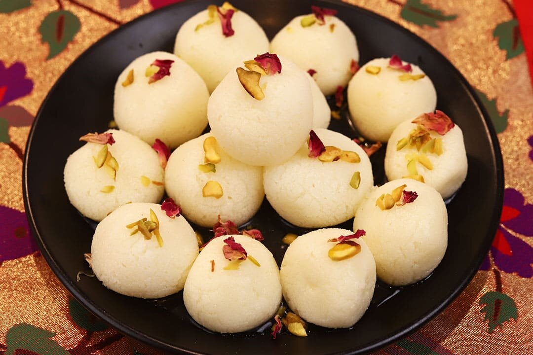 Fruit-Infused Rasgulla: Healthy Indian Sweets 