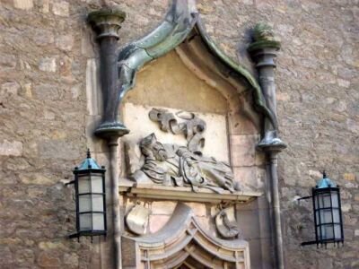 Барельеф с епископом