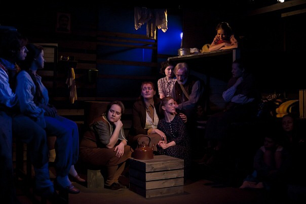 Сцена из спектакля фото из открытых источников 