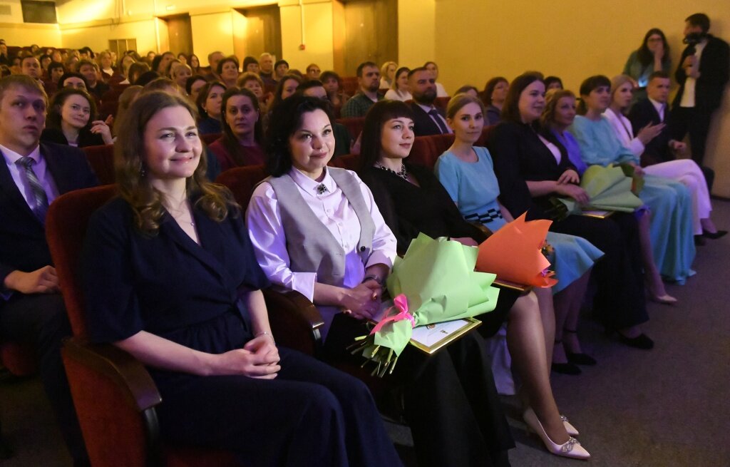 В Верхневолжье награждены победители регионального этапа конкурса «Педагог года 2024»
