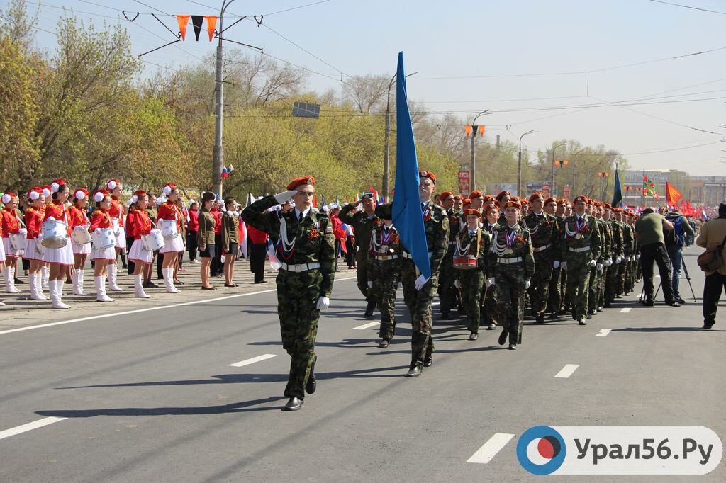 День города в оренбурге. Парад Победы в Орске. Парад Победы 2024. Парад Победы в Оренбурге. Орск урал56.