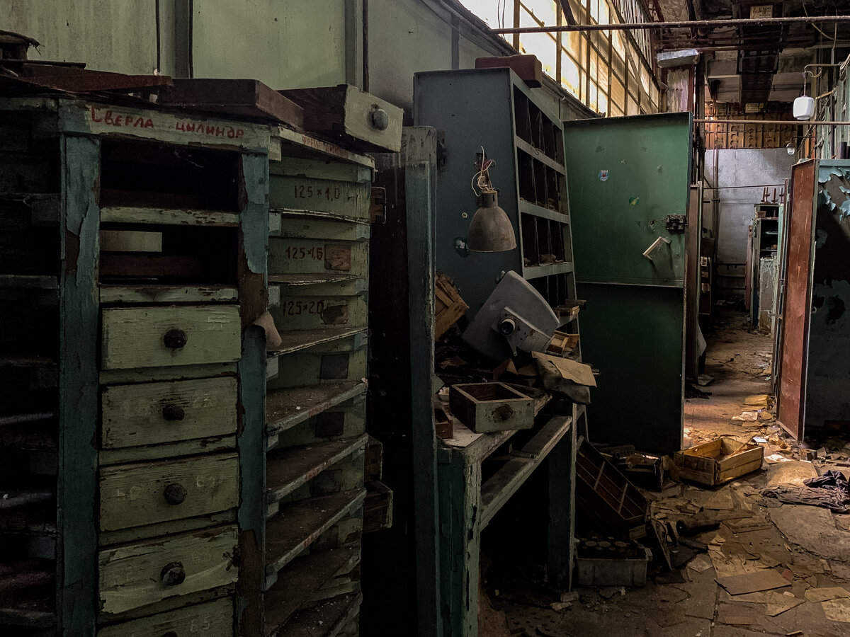 Корпус с цехами бывшего завода ГПЗ-1 в Москве. Фото автора. Листайте галерею.