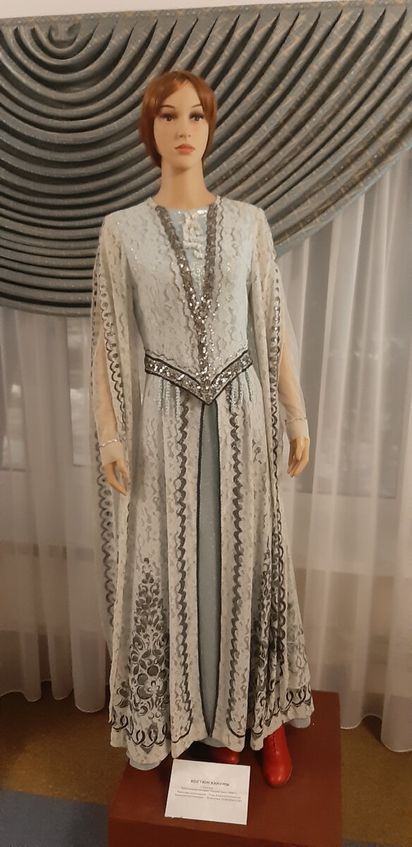 Выставка театральных костюмов в Нижегородском театре оперы и балета