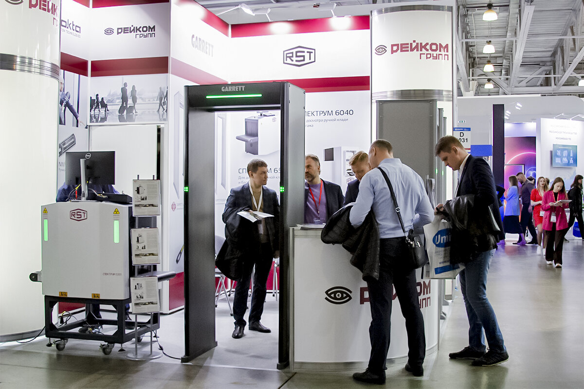 Новая модель арочного досмотрового металлодетектора Garrett Paragon на Securika Moscow 2024