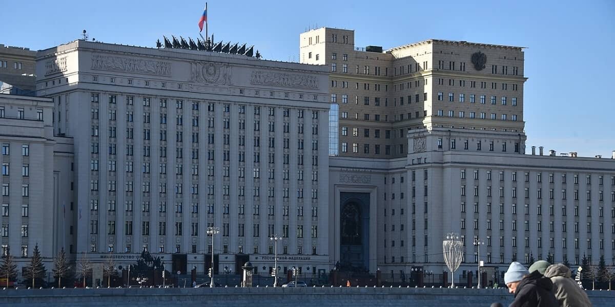 Фото: https://tvzvezda.ru/ (https://mcdn.tvzvezda.ru/storage/news_other_images/2024/04/07/eb82c31cf04d402b853324770bf06bd6.jpg)