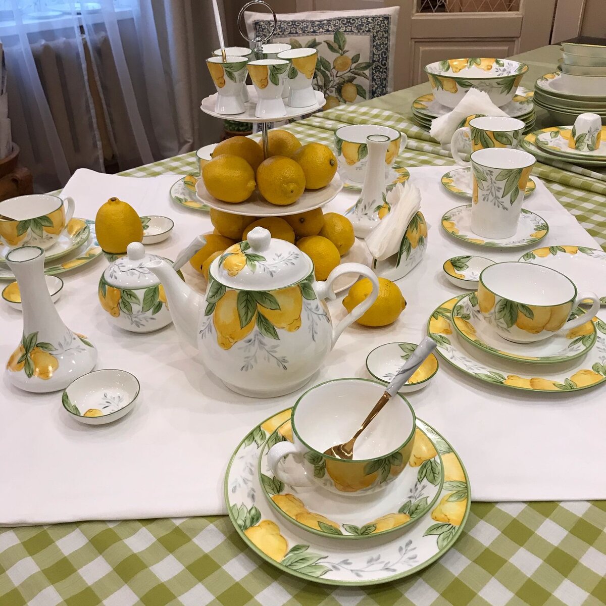 Сервировка стола в моей мастерской