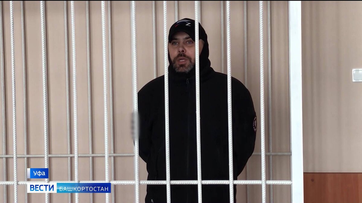    «Не справился с эмоциями»: обвиняемый в убийстве своего отца уфимец раскаялся в суде