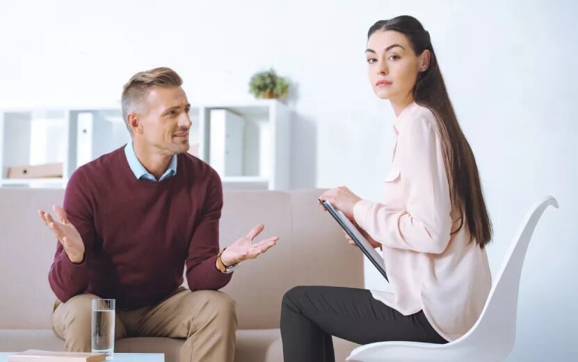    Спроси психолога: как справиться с последствием насилия и что делать, если дочь буллят в школе