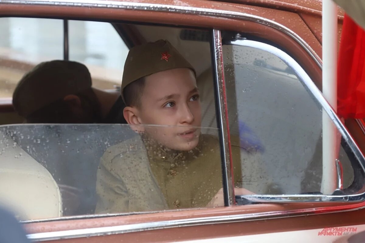   В центре Севастополя устроили «Автопробег Победы»