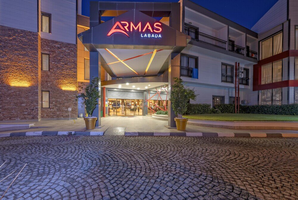 Дорогие читатели, сегодня предлагаю вашему вниманию ещё один интересный отель в Турции, который точно стоит рассмотреть для летнего отдыха.  Итак, сегодня я расскажу об отеле ARMAS LABADA 5*.-2-2