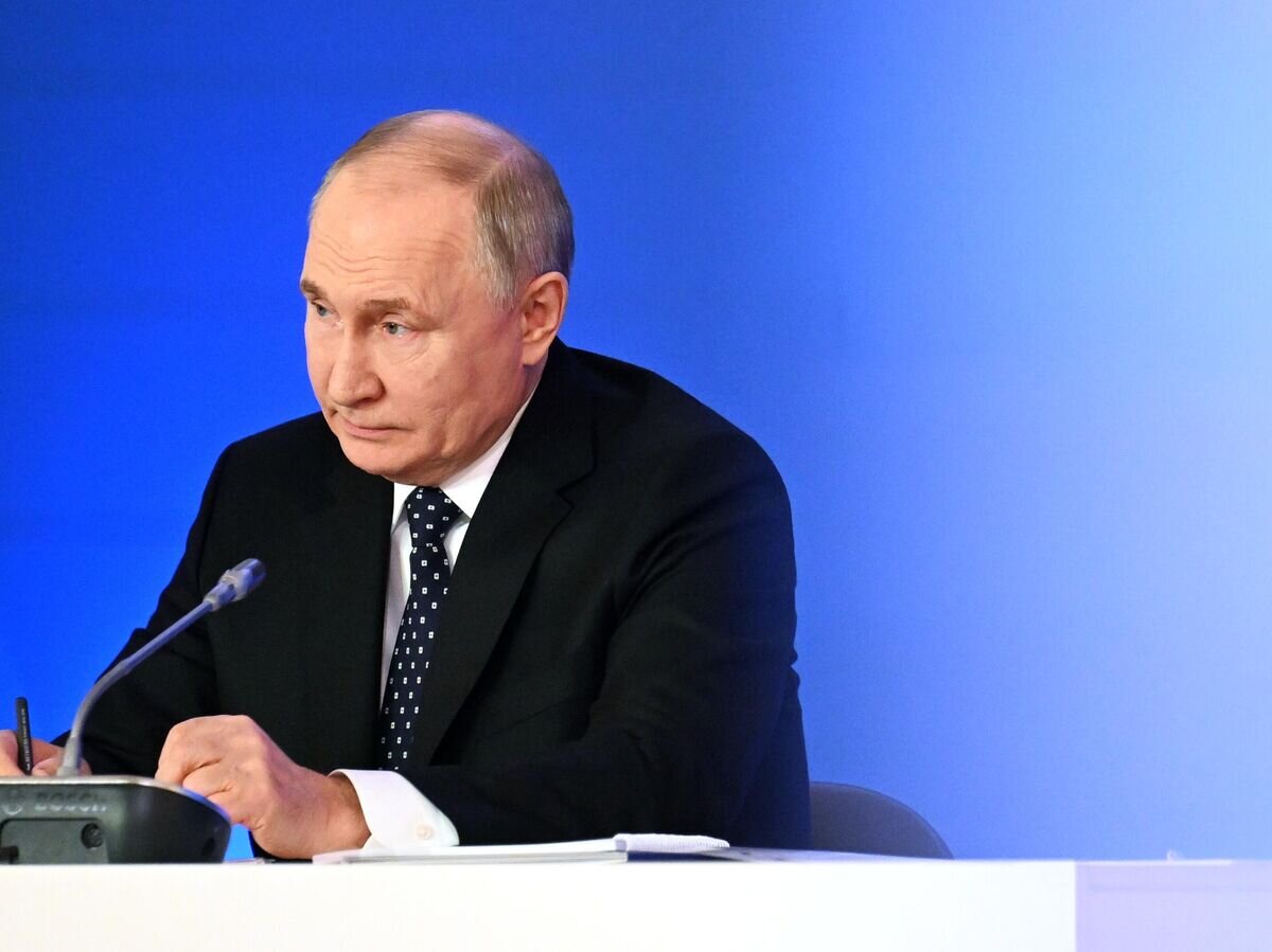    Президент Владимир Путин на съезде Федерации независимых профсоюзов России© РИА Новости . Павел Бедняков