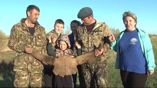 На Алтае рыбаки достали из реки череп первобытного бизона