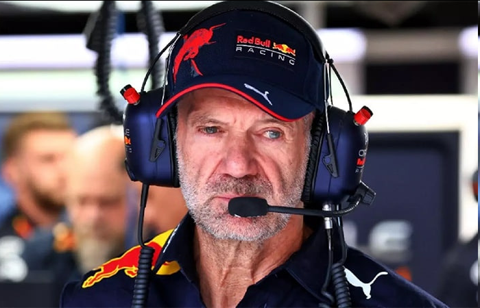 Эдриан Ньюи - технический директор Red Bull.