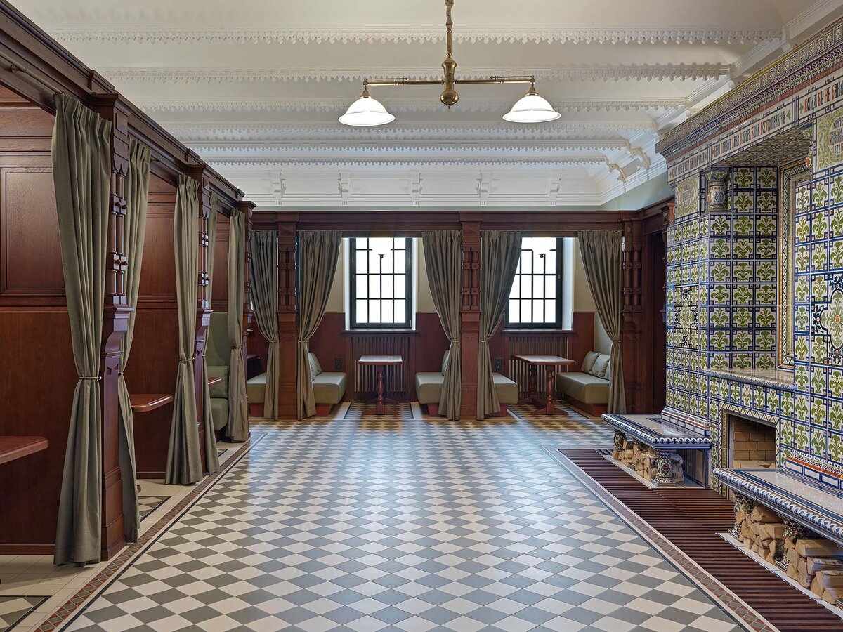    Комната отдыха мужского класса Фонарных бань