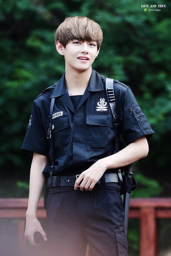 Кинолог, младший инспектор Тэхён