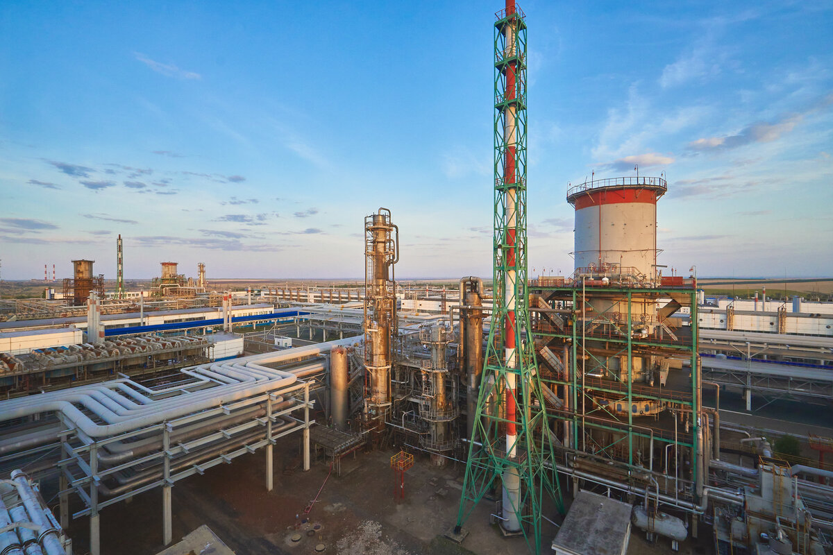 Объем поставок, почти 12,5 миллионов долларов, рекорд для одного месяца как минимум с 2015 года (более ранние данные недоступны) Оренбургский гелиевый завод. Фото: «Газпром переработка».