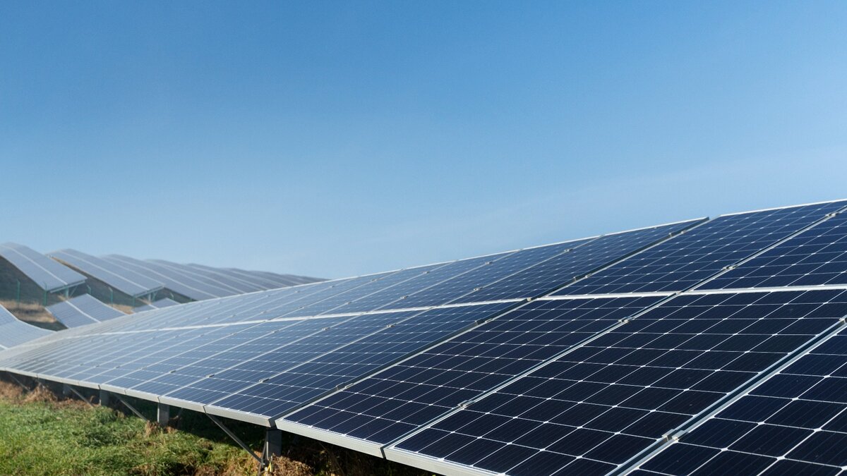 *Солнечные панели 