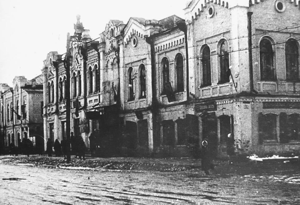 https://wfi.lomasm.ru/русский.советские_фотографии_бийск/рисунок_244.jpg