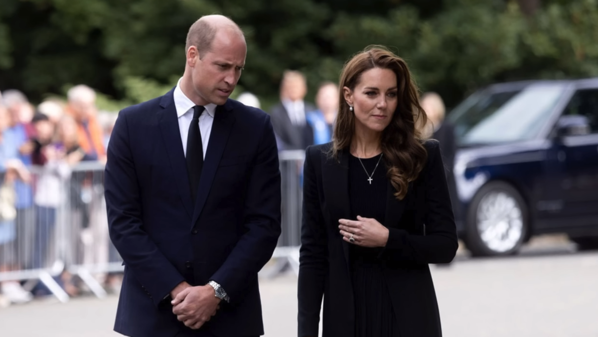 Скриншот из видео YouTube-канала blushsupreme