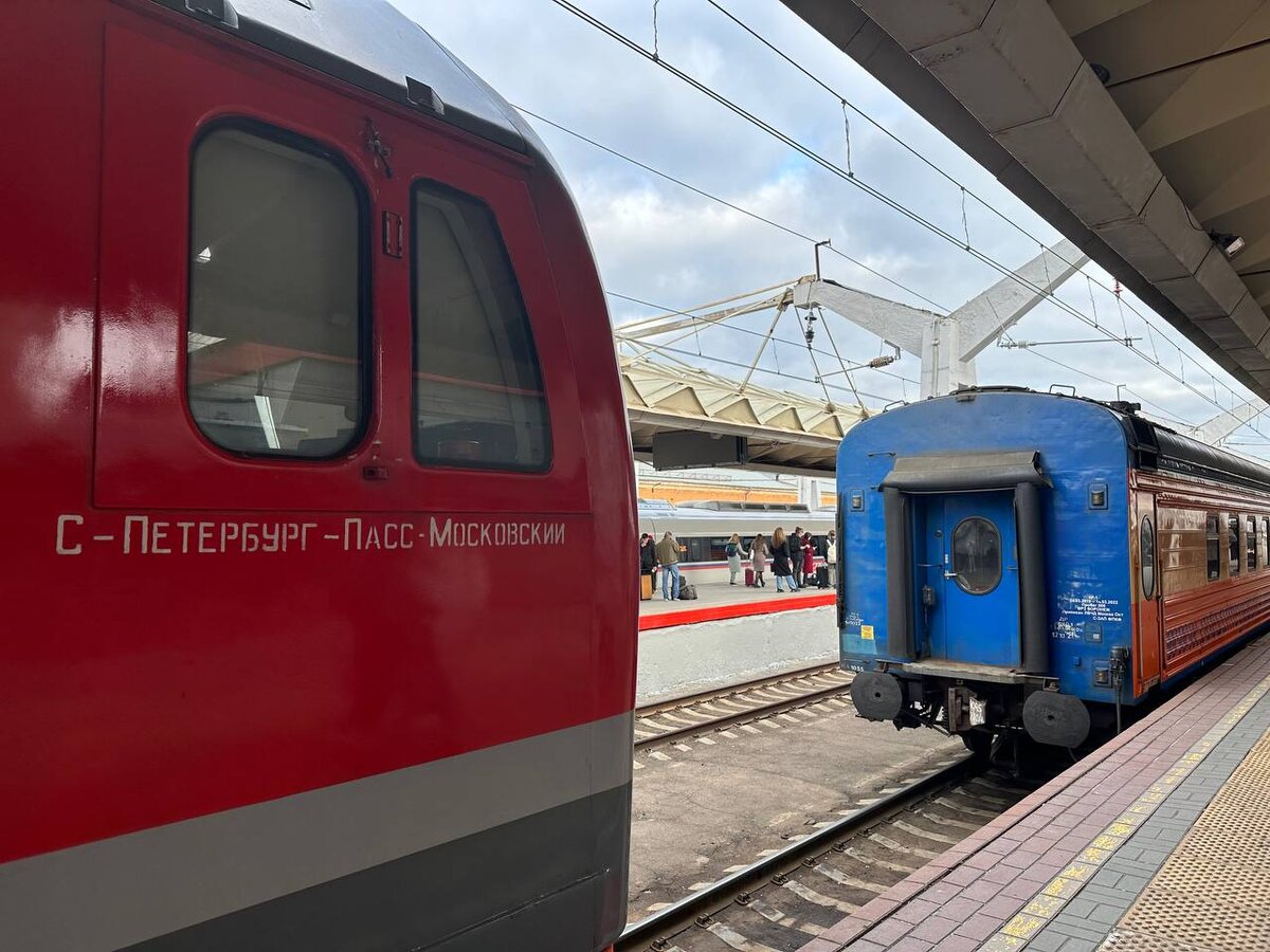 Едем из Москвы в Санкт-Петербург и обратно