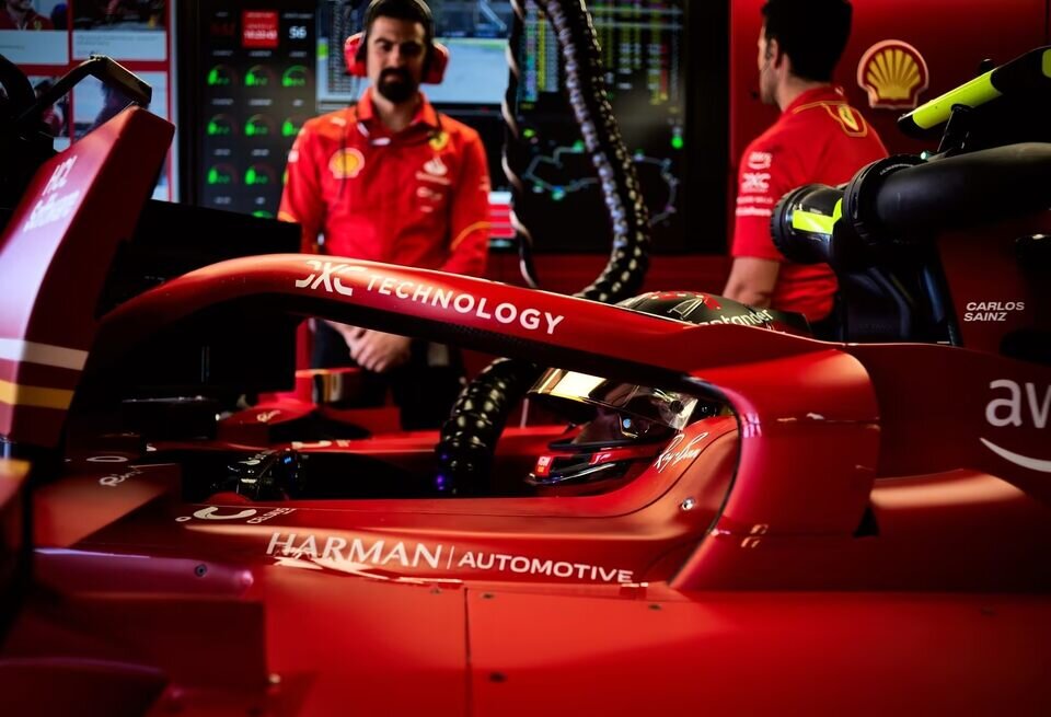    «Временами неопределённость меня раздражает». Карлос Сайнс о своём будущем Ferrari