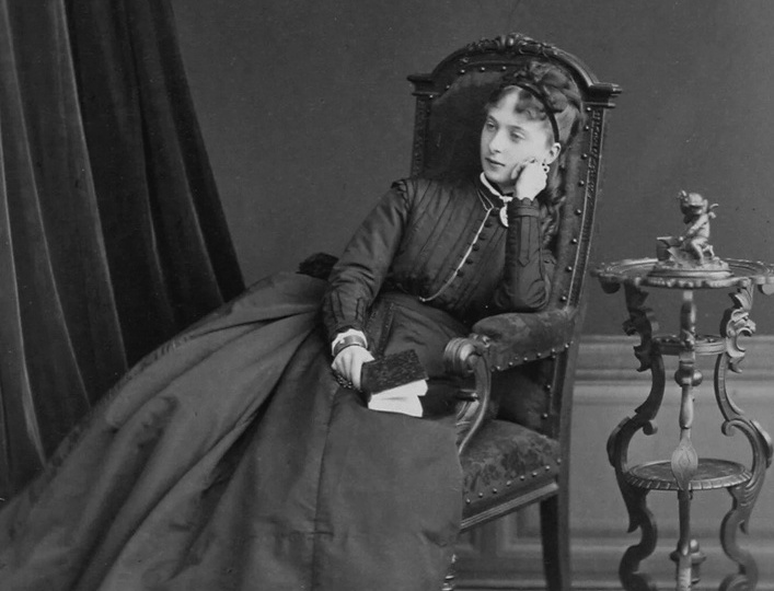 "Нарушение приличий"