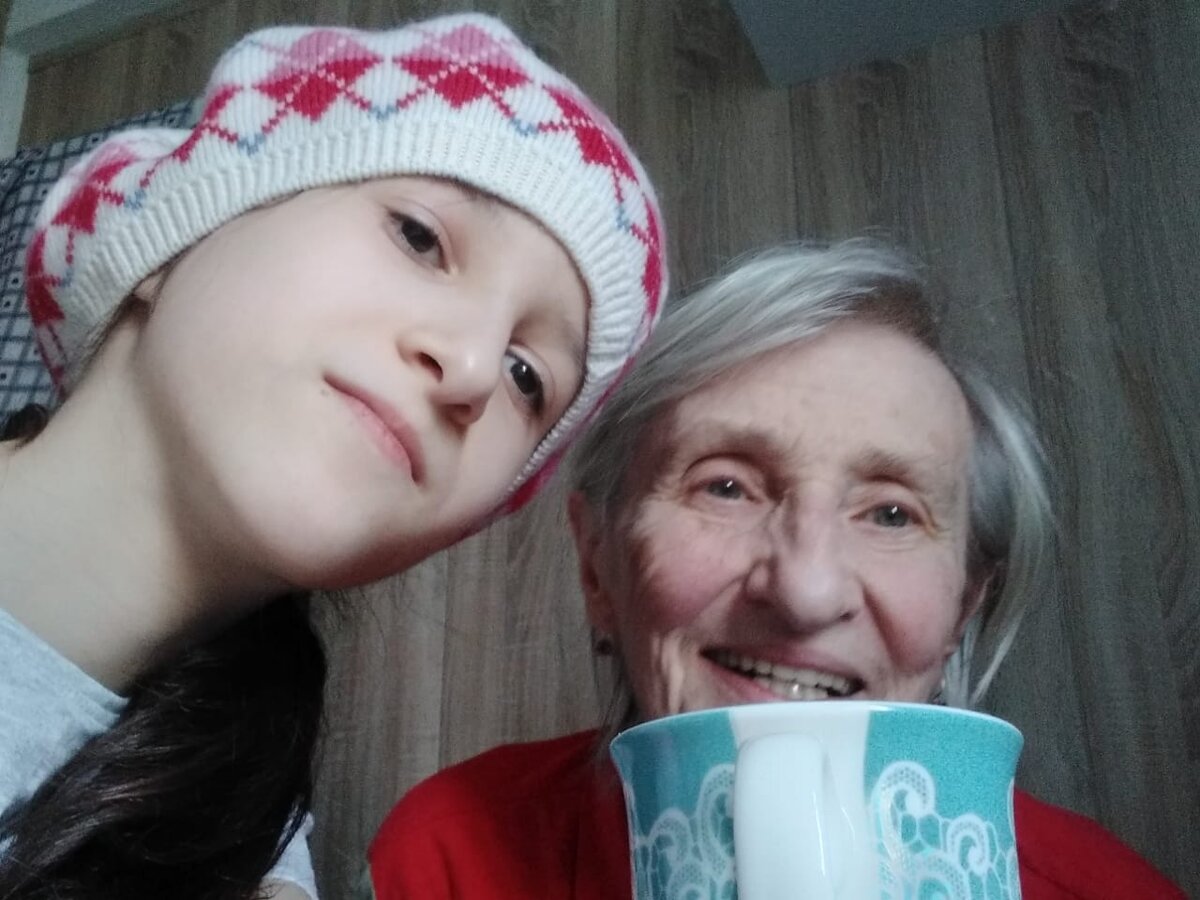 Настя с бабушкой