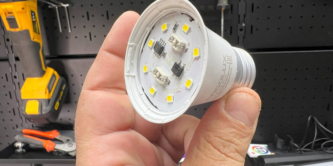 Такую хитрость никто не показывал, как сэкономить на лампочках почти в десять раз