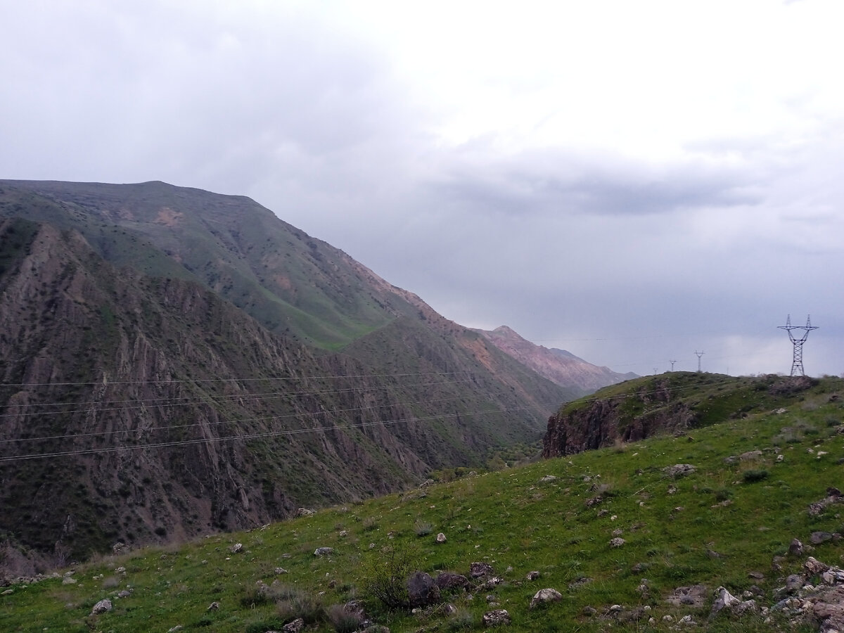 Вид на ущелье.