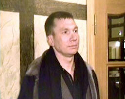 Как связанный с ОПС "Уралмаш" бизнесмен отнял у сидящего лидера ОПГ торговую баз