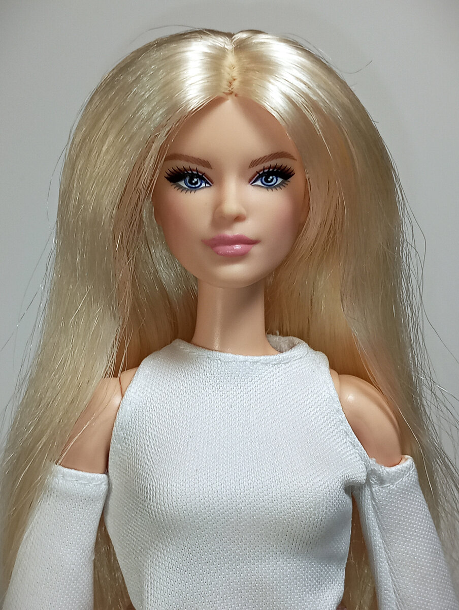 Виктория Barbie LOOKS №6