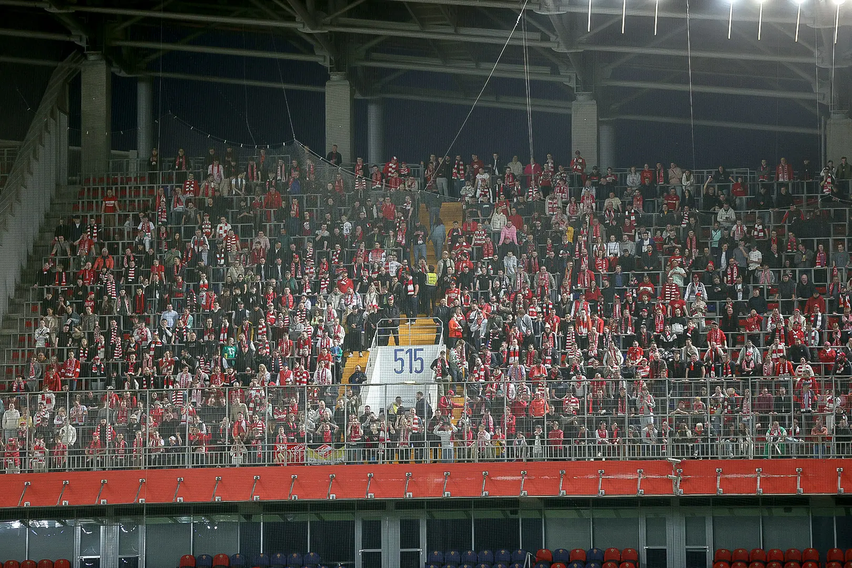 Такой вот гостевой сектор получился вчера