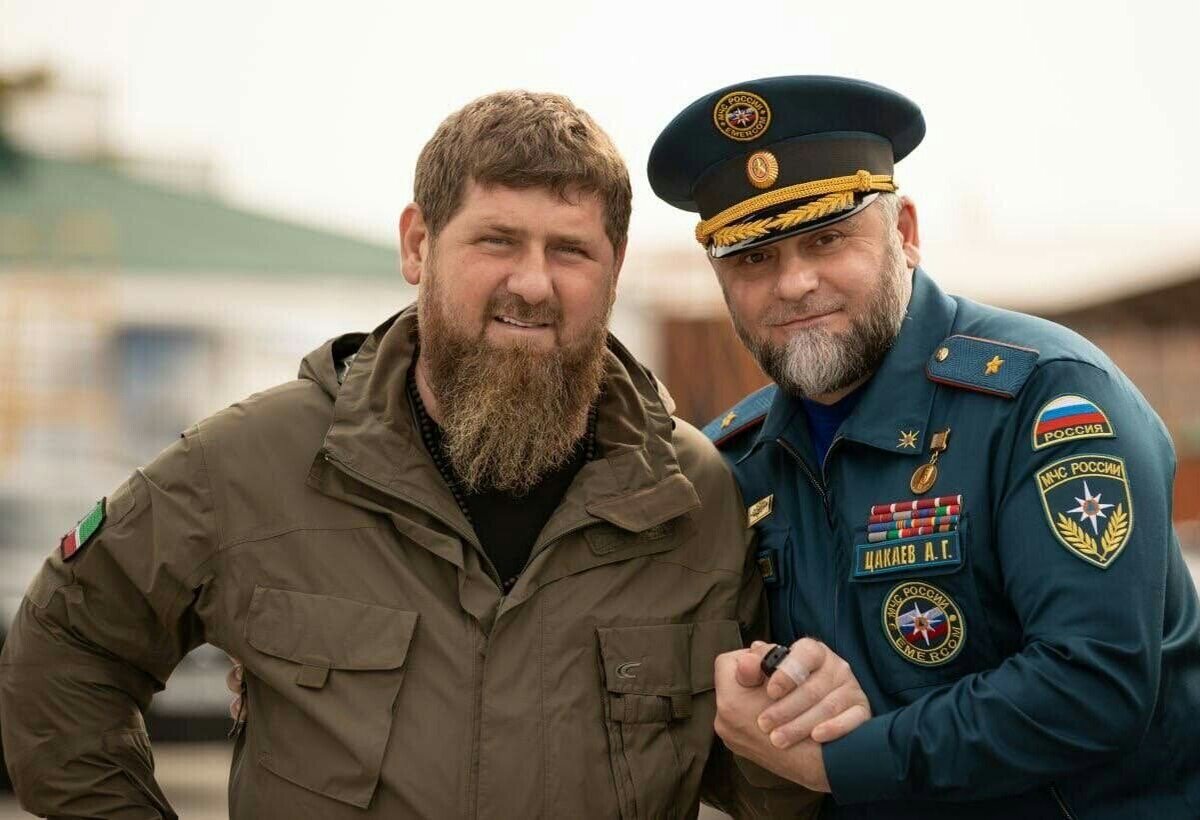 Нужна опора в этом качающемся мире.