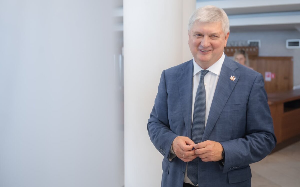    Воронежский губернатор Александр Гусев предложит депутатам новый закон о поддержке инвестпроектов от 750 млн рублей Фото из телеграм-канала Александра Гусева