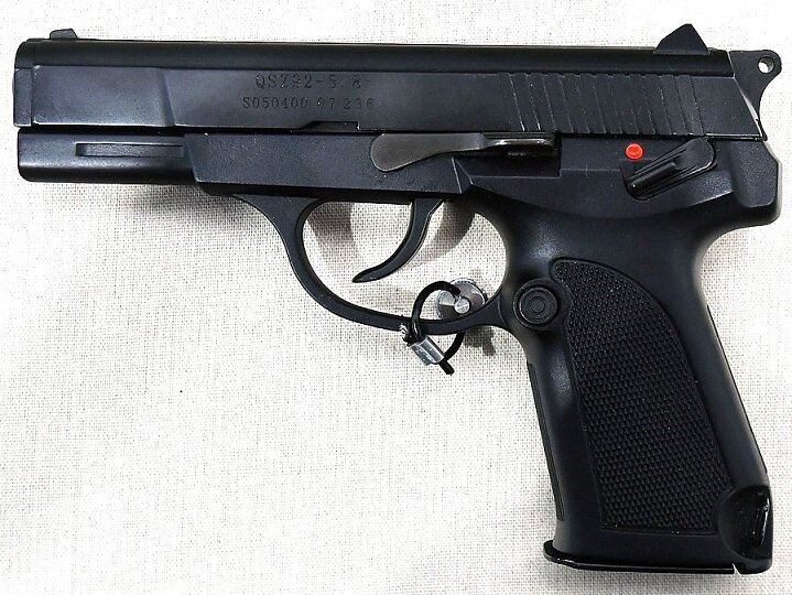 Пистолет  QSZ-92.